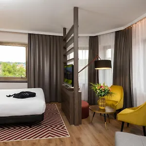 https://nyx-hotel-bilbao-by-leonardo-hotels.sansebastianhotels.net